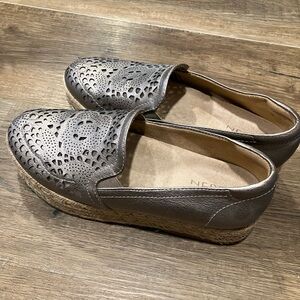Naturalizer Metallic Gray Platform Slip-Ons